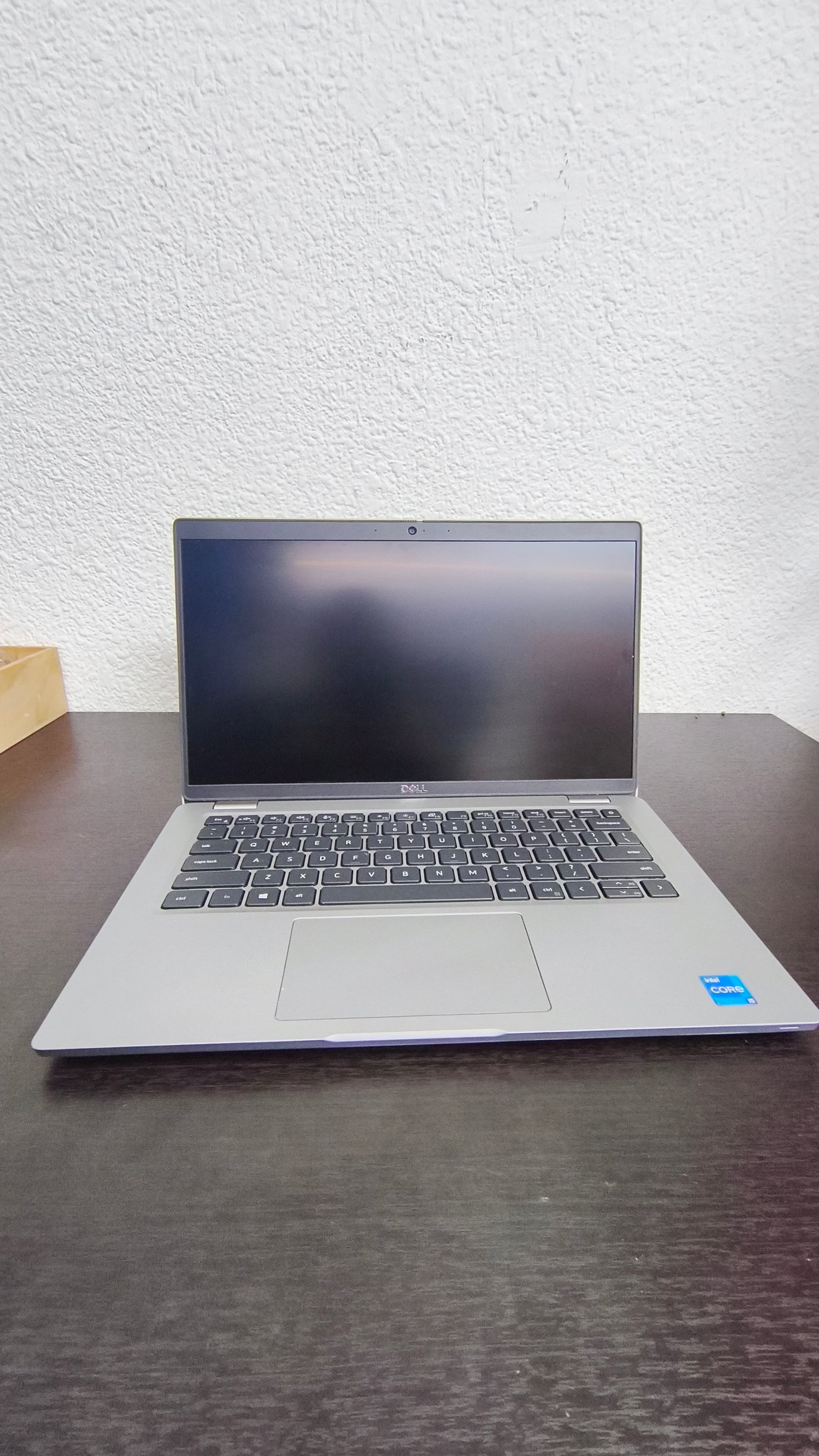 Dell Latitude 5430 — vista adicional