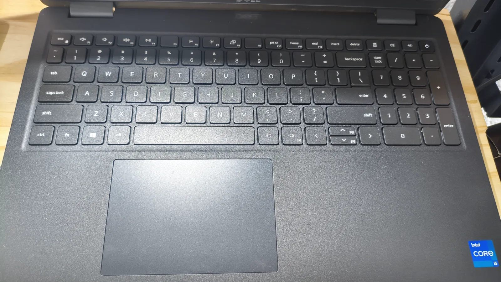 Dell Latitude 3520 — teclado