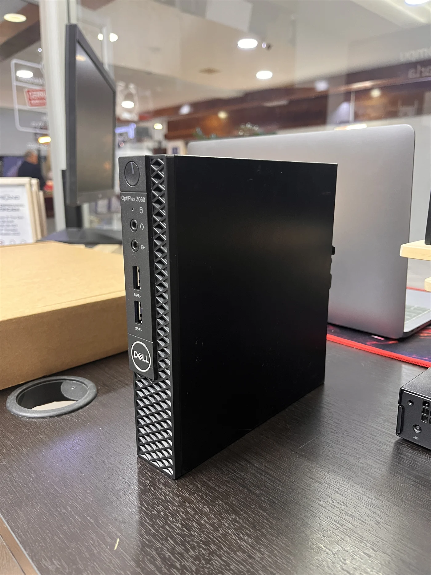 Dell OptiPlex 3060 — completa